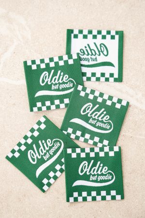 Lot de 5 étiquettes tissées "Oldie but goodie"